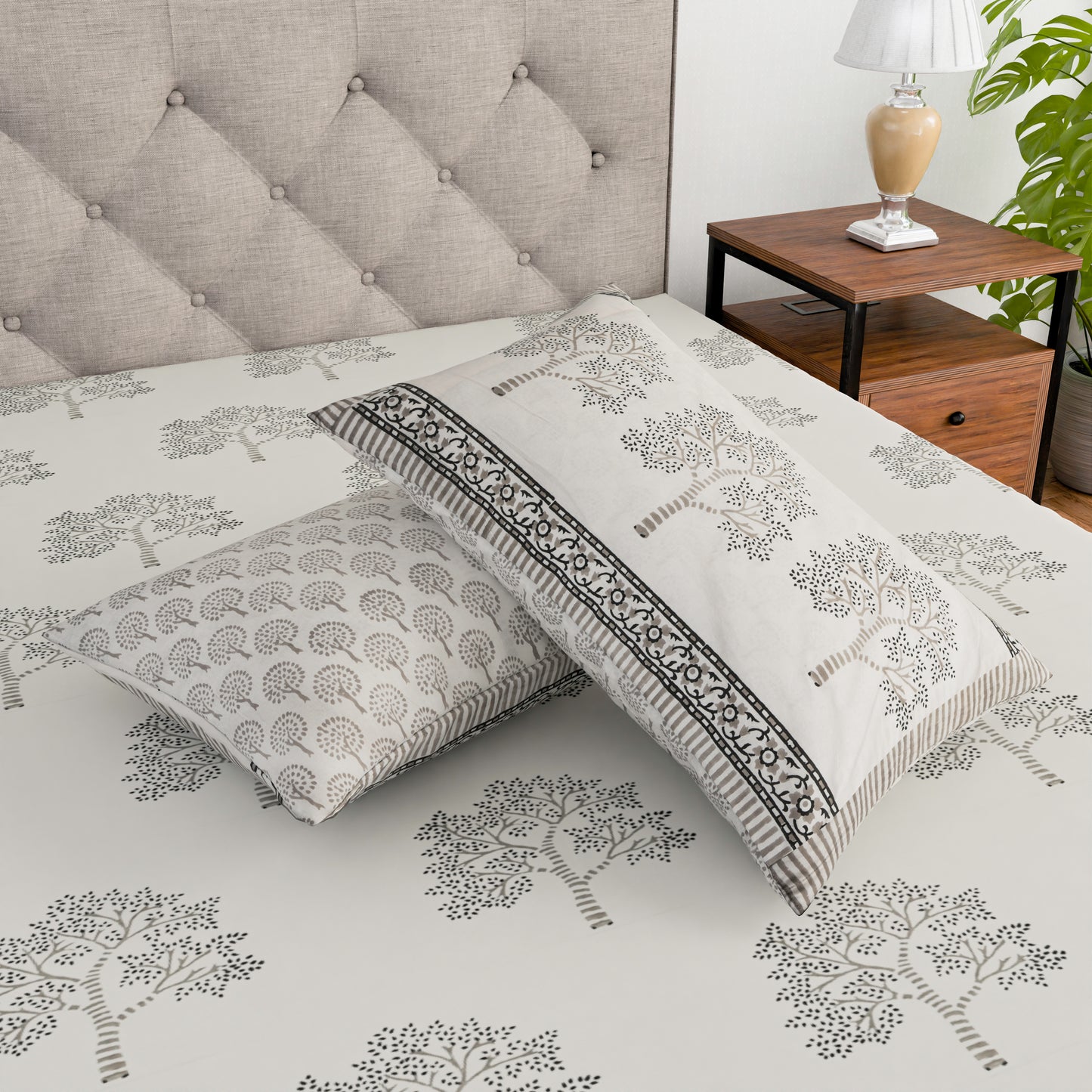 Cotton hand block printed king size bedsheet ( 100 x 108 inches) - Grey Tree